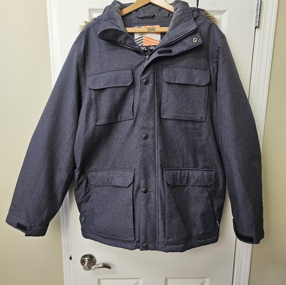 New, never worn Firefly winter jacket - Picture 9 of 10